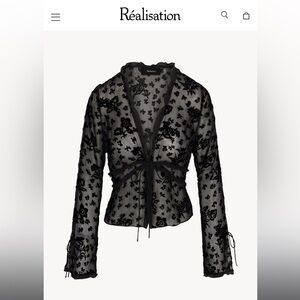 Realisation  par excellent condition top